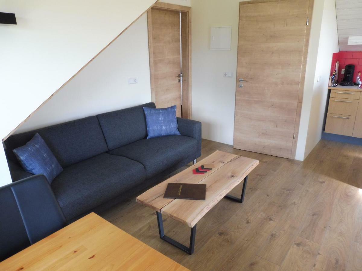 Lon Apartment Thorgeirsstadir
