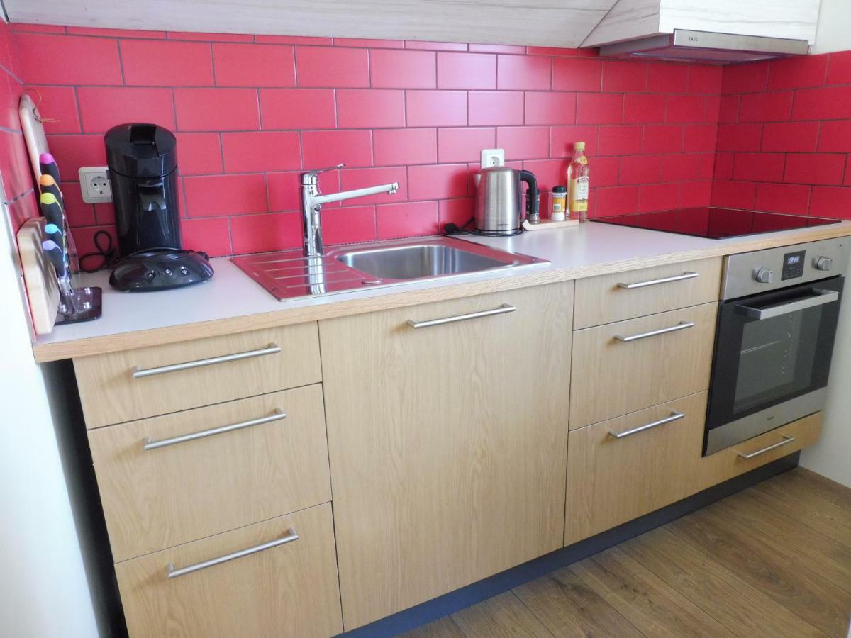 Lon Apartment Thorgeirsstadir