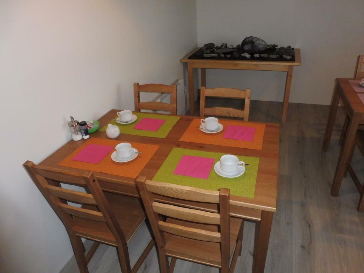 Lon Apartment *